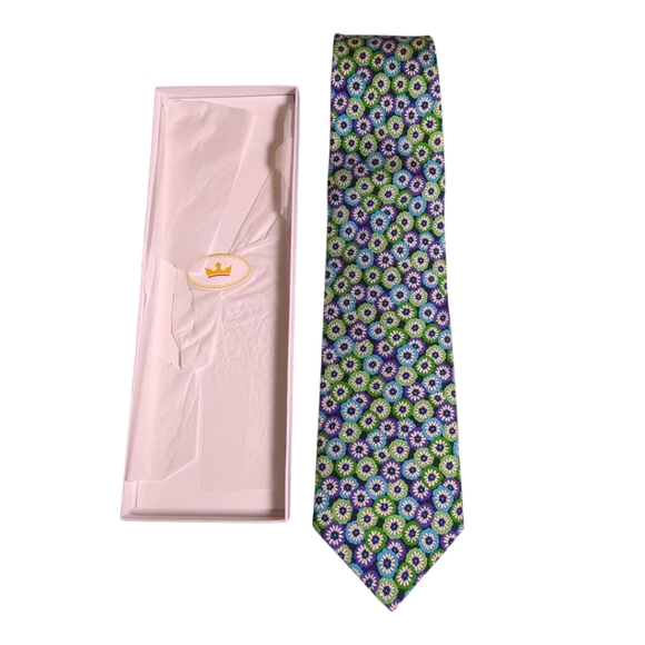 VERA BRADLEY Vintage Floral 100% Silk Tie New in Box - Picture 2 of 7